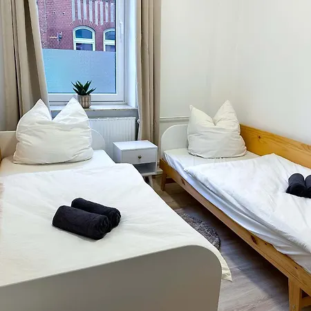 Gemuetliche 3-Zimmer Wohnung Zentral Neumünster Exterior foto