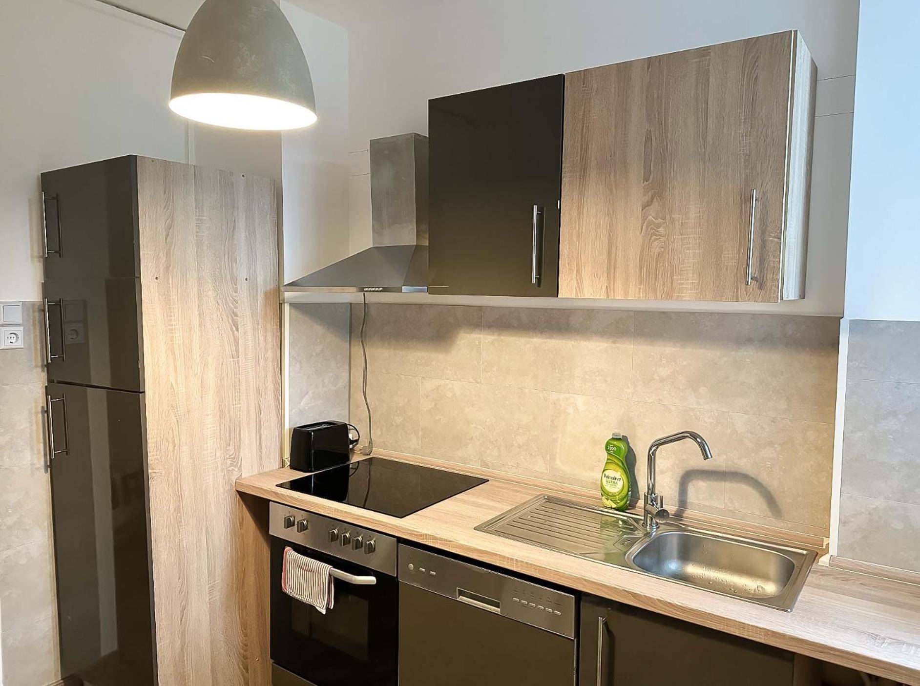 Apartment Gemuetliche 3-zimmer Zentral *
